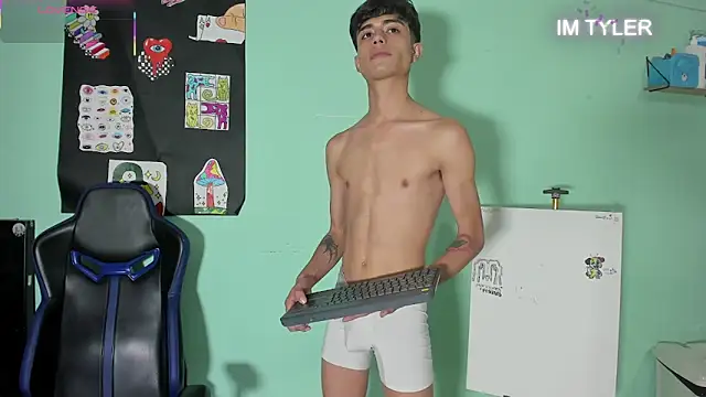 TYLERhHOT2005 Webcamshow