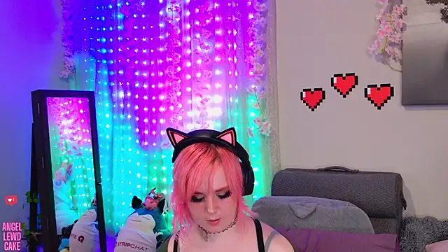 Angel-Lewd-Cake Chat XXX in diretta