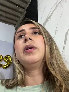 VictoriaWhitmore's Live XXX Chat