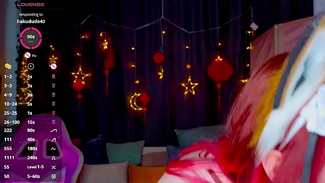 ElswythCovil Adlı Modelin Canlı XXX Sohbeti