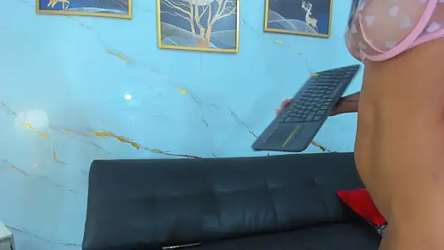 Little_nicoll's Live XXX Chat