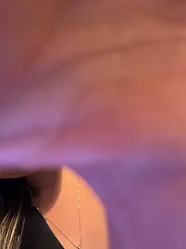 Show de saliha_pinky_ na webcam