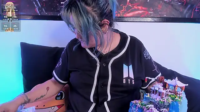 lucky-leah Adlı Modelin Canlı XXX Sohbeti