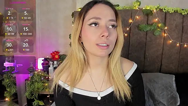 LanaMills_ Live XXX-Chat