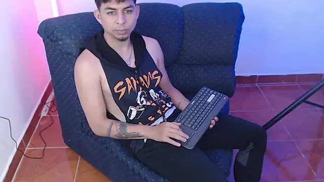Chat XXX en directo de ALPHA_LATINO