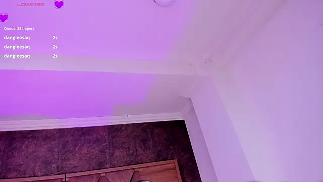 CristineRain Adlı Modelin Canlı XXX Sohbeti