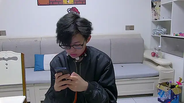 Show modela Chili-001 na web-kameri