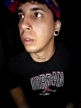 Hades_24 – webcam-show