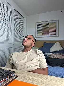 thiagoamado webkamerás műsora