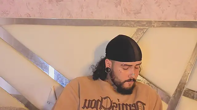 Benny_and_Mark's Live XXX Chat