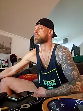 eltoulou Webcam Show