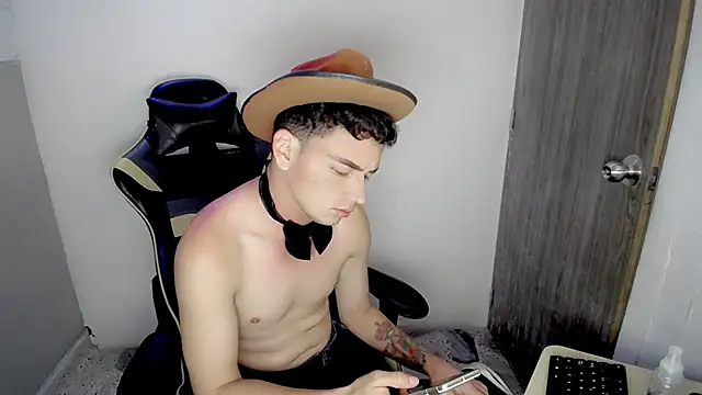 Mathias_twinkk Pertunjukan Webcam