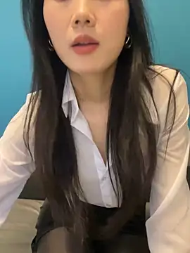 ZHJKS9988's Live XXX Chat