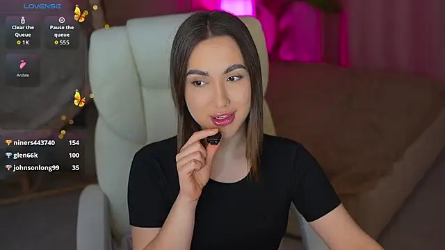 โชว์เว็บแคมของ OliviaMoore_