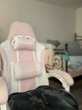 pennybabyy: онлайн-секс-чат