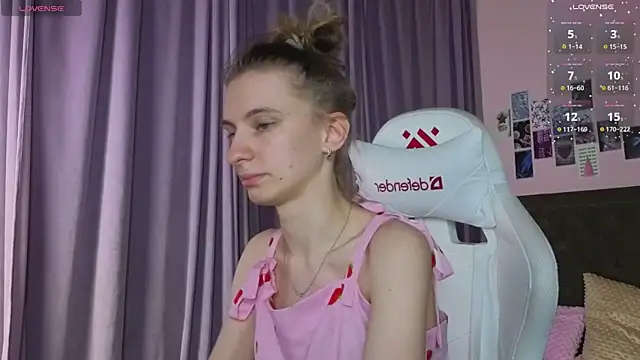 Chat XXX en directo de kaleriyaa_