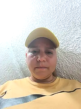 LauraReeves: онлайн-секс-чат