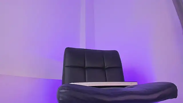 Cameron_sophia01 Show in webcam