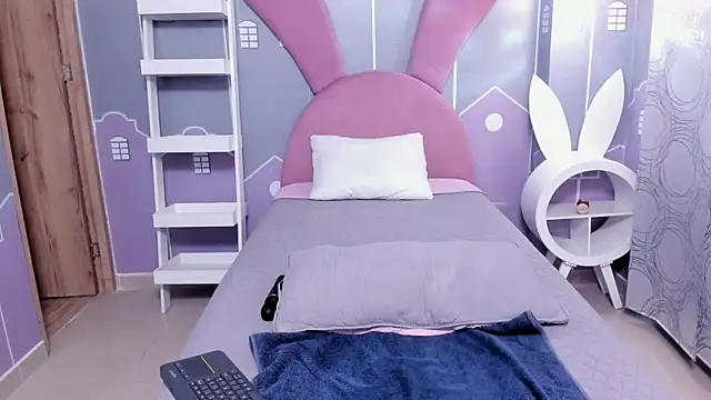 Živý XXX chat EmmaThompson__