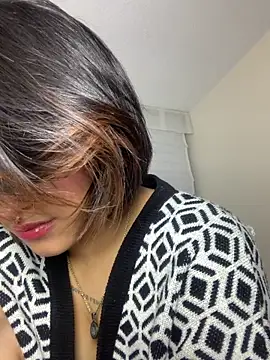 Chat XXX ao vivo de LilithMonette