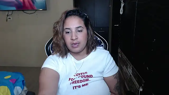 Chat XXX en directo de KathyHardcore69