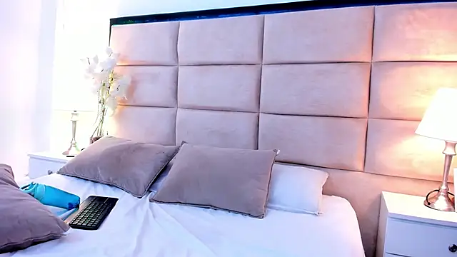 دردشة NahiaMendoza الجنسية المباشرة