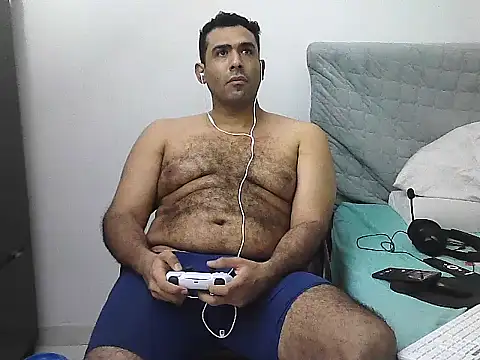 AlphaLatinoBear's Webcam Show