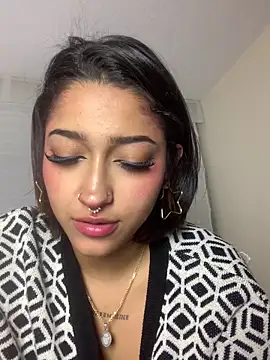 Chat +18 de LilithMonette ao vivo