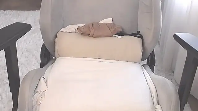 ms_Hot_milf Adlı Modelin Canlı XXX Sohbeti