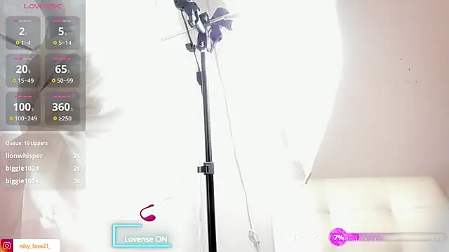 niky_love21 现场XXX聊天