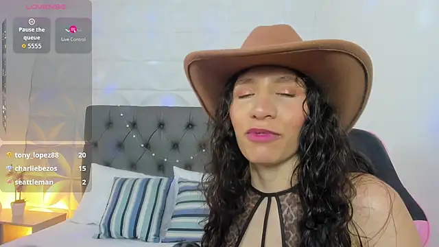 Živý XXX chat valeryn__rosse