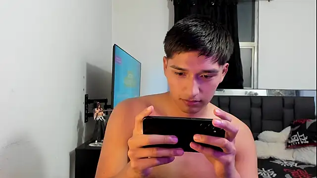 Show modela mateo-Esposito na web-kameri