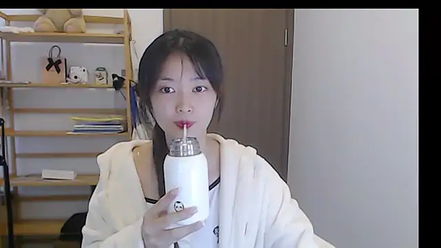 Mimi-cnbaby Adlı Modelin Canlı XXX Sohbeti