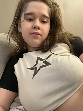 Chat XXX en directo de HornyGirlH