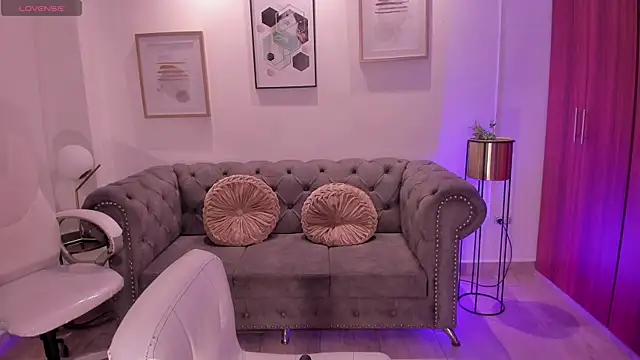 emma_connor1: онлайн-секс-чат