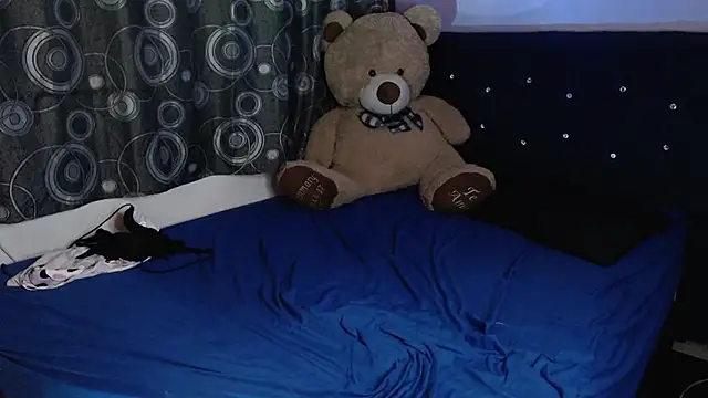 Chat XXX en directo de ANGELIQUE_KLANE