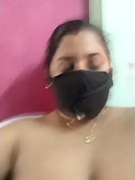 pinkisaha75's Webcam Show