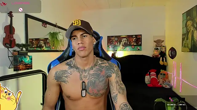 Show modela Damian_latinxxx na web-kameri