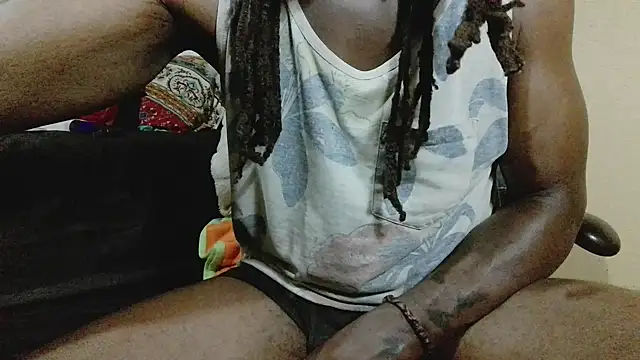 EYEzIAM's Webcam Show