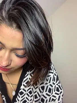 Chatroom XXX en direct de LilithMonette