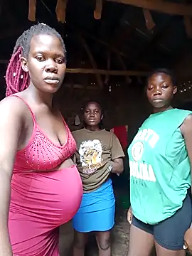 holygrail001 Adlı Modelin Web Kamerası Şovu