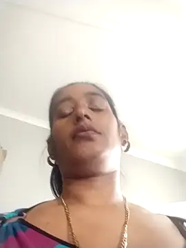 Baby_P Adlı Modelin Canlı XXX Sohbeti