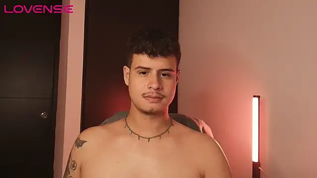 Show modela BjornSteel na web-kameri