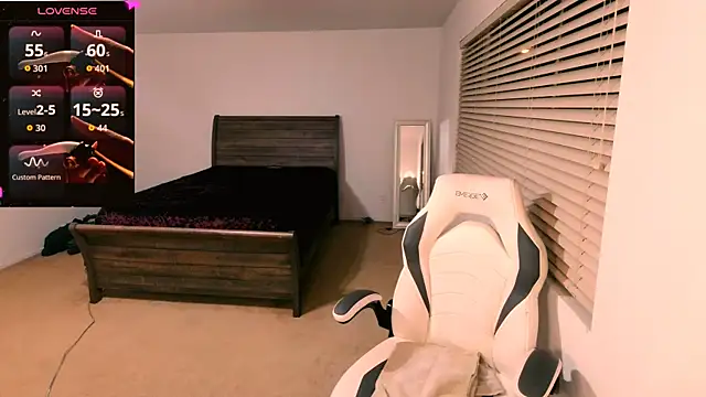 Chat +18 de britteebee ao vivo