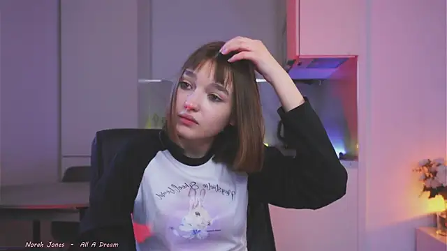 Leyla_crsh Chat XXX in diretta