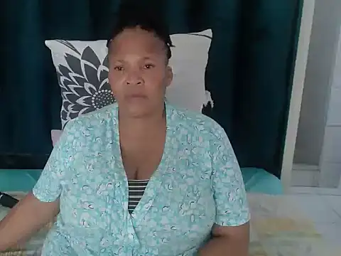 CaramelMelons78 Show in webcam