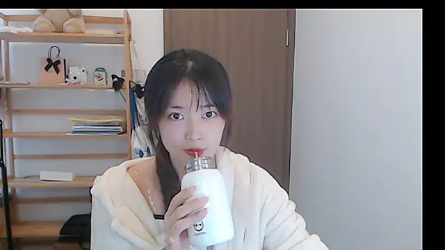 Mimi-cnbaby: онлайн-секс-чат