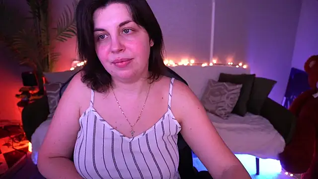 دردشة MirandaWong الجنسية المباشرة