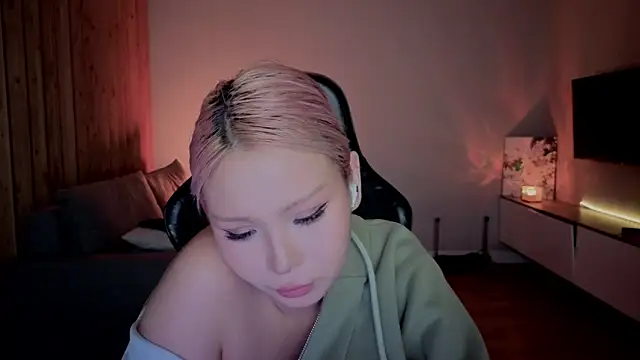 XXX chat uživo modela RileyMee
