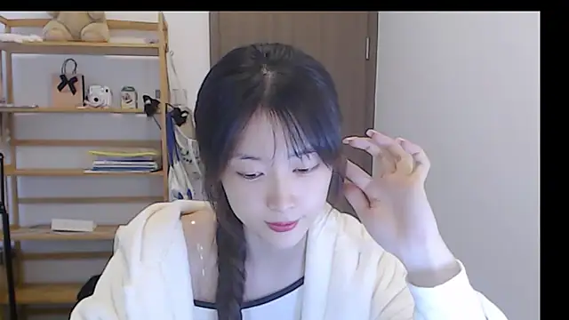 Mimi-cnbaby: απευθείας συνομιλία ΧΧΧ